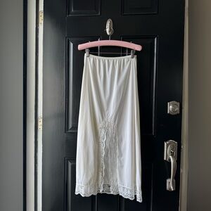 VTG Opalaire Cream Lace Long Half Slip Size L
